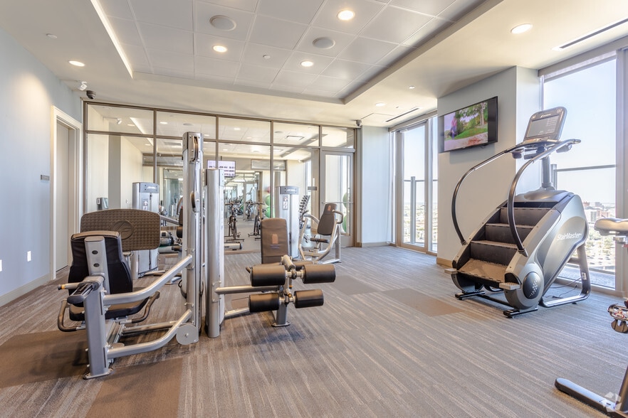 More Photos Of 1701 Payne St, Dallas Apartments For Lease