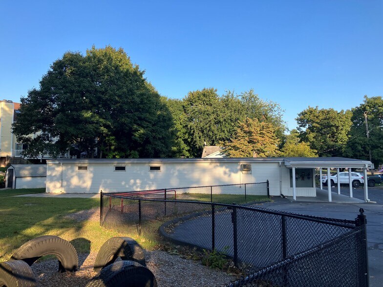 More Photos Of 349 Massasoit Rd, Worcester Daycare Center For Sale