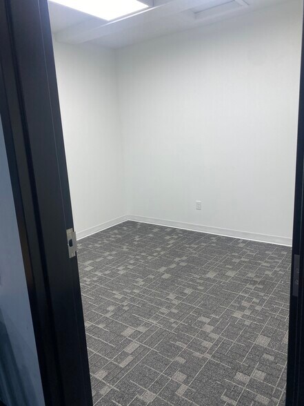 More Photos Of 319 N Wayne St, Piqua Loft Creative Space For Lease