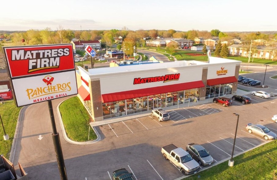 More Photos Of 4107 Highway 52 N, Rochester Freestanding For Sale