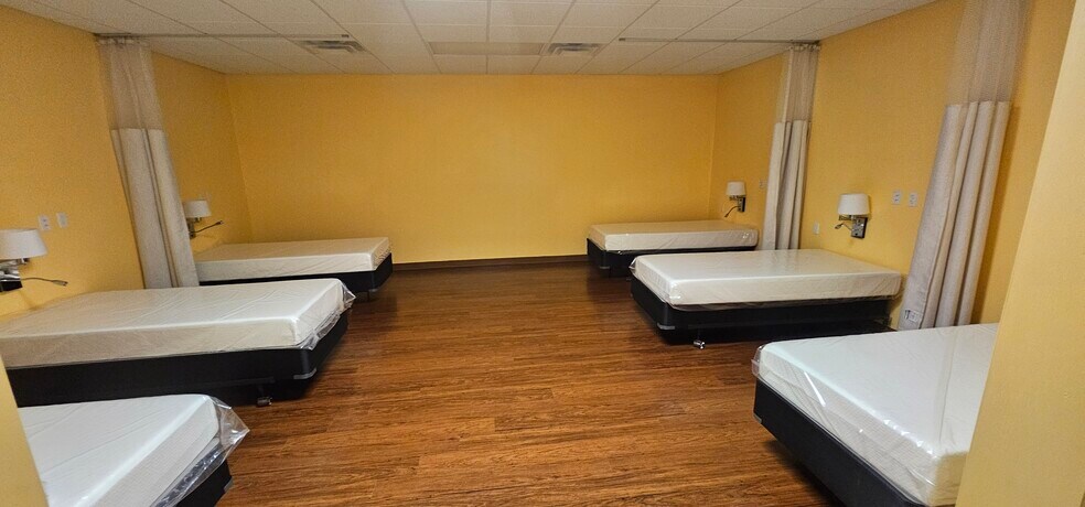 More Photos Of 1620 Mason Ave, Daytona Beach Medical For Lease