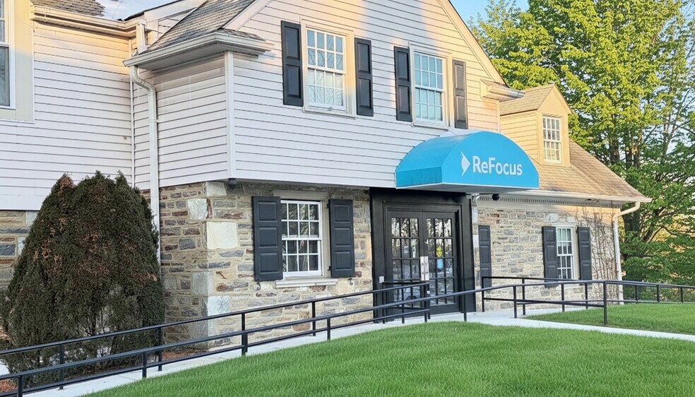 More Photos Of 3110 Grant Ave, Philadelphia Office For Sale