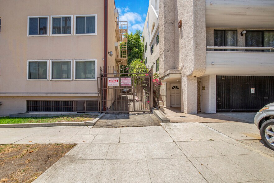 More Photos Of 1441 S Beverly Glen Blvd, Los Angeles Apartments For Sale