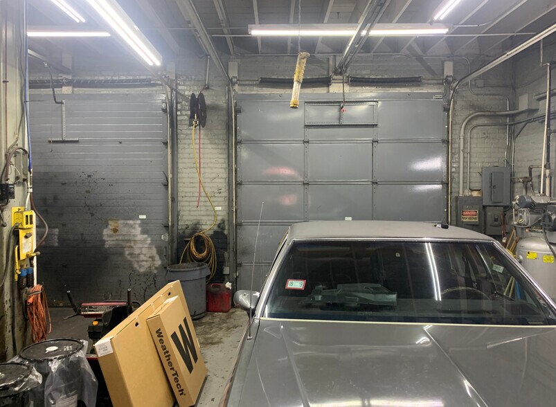 More Photos Of 7213 W Roosevelt Rd, Forest Park Storefront For Lease