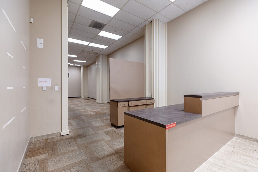 More Photos Of 514-518 SW Sixth Ave, Portland Office For Lease