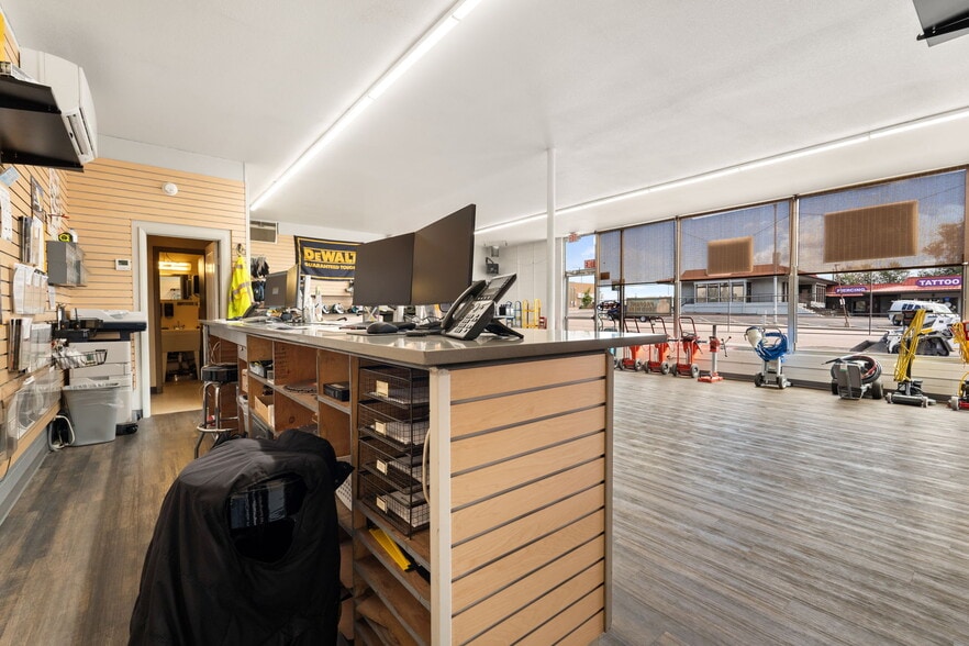 More Photos Of 400 N Circle Dr, Colorado Springs Storefront For Sale