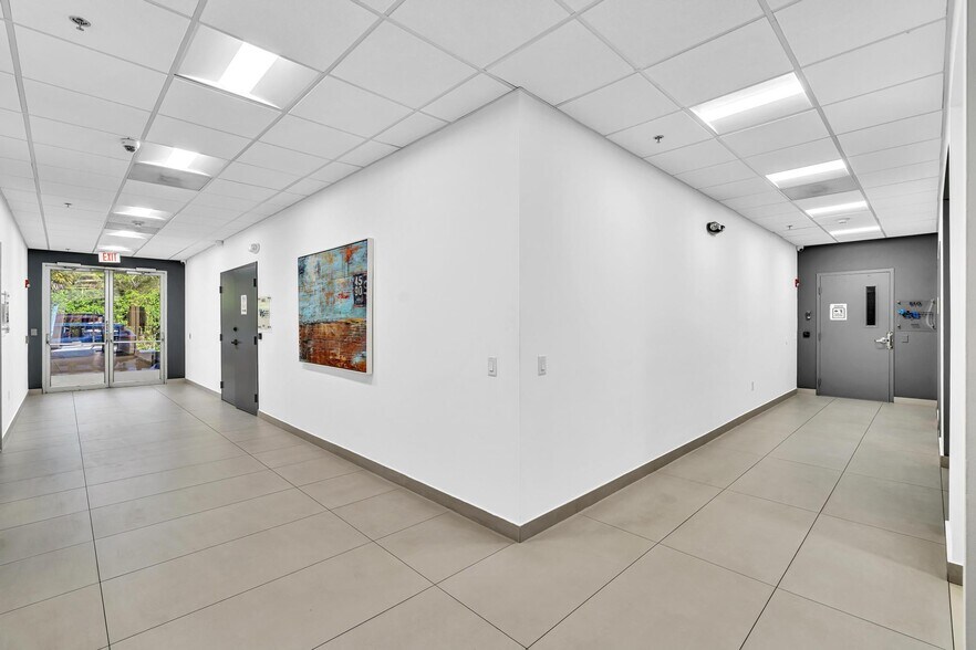 More Photos Of 1000 NW 65th St, Fort Lauderdale Office For Lease