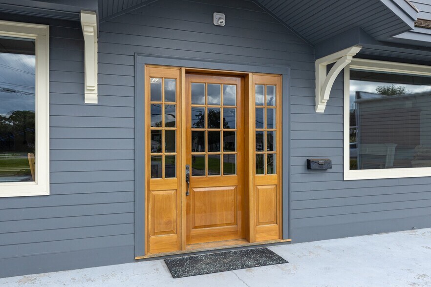 More Photos Of 1622-B Live Oak St, Beaufort Freestanding For Sale