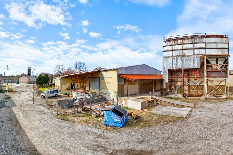 More Photos Of 335 Baxter Ave, Louisville Warehouse For Lease