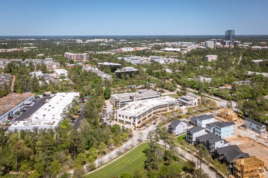 More Photos Of East Shore & Grogan's Mill, The Woodlands Unknown For Lease