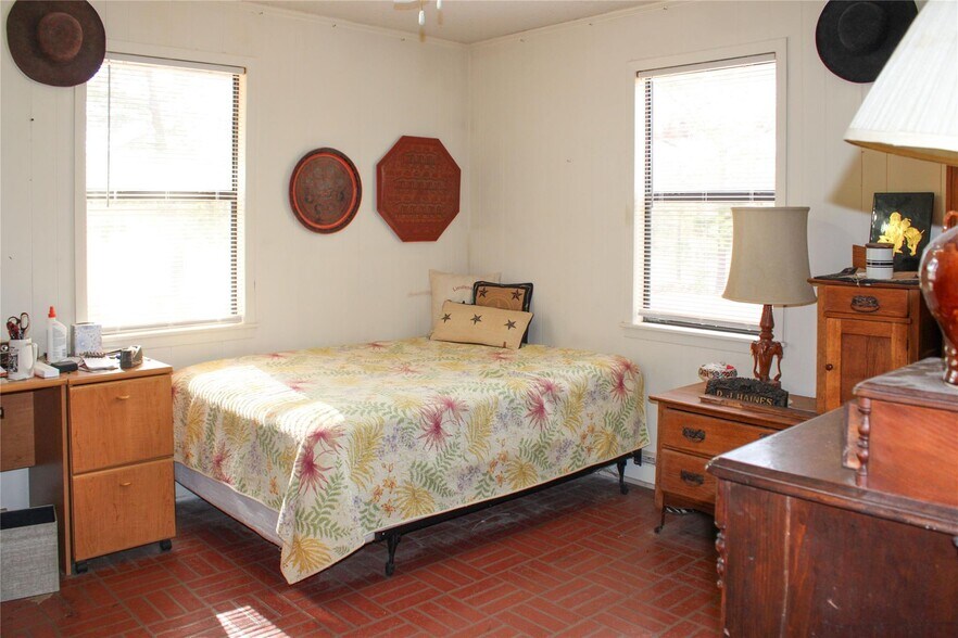 More Photos Of 2801 TX-11, Pittsburg Land For Sale