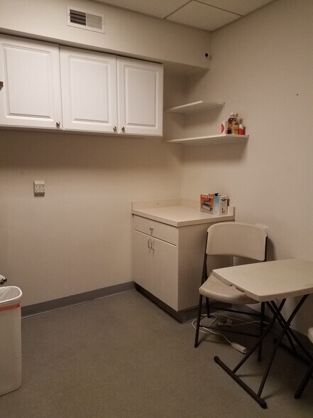 More Photos Of 1860-1868 Centre St, West Roxbury General Retail For Sale