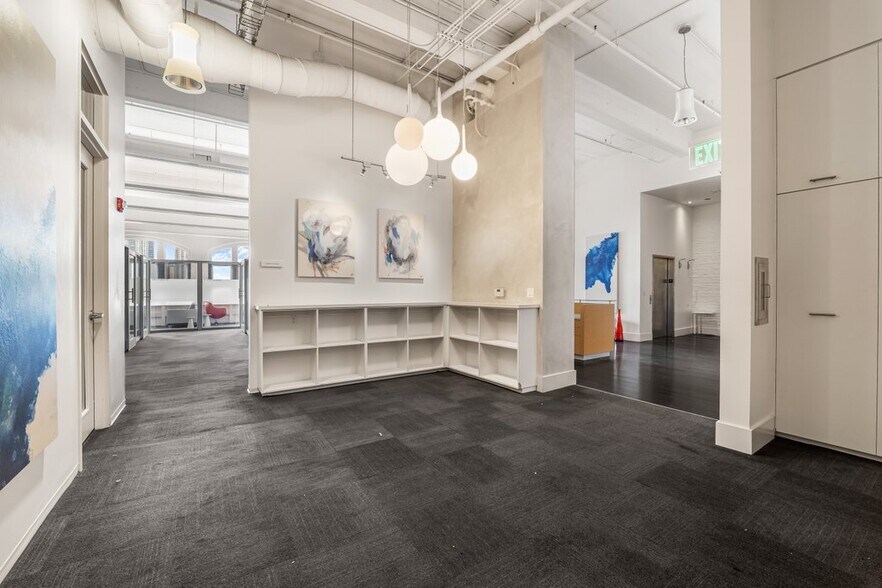 More Photos Of 315 E Bay St, Jacksonville Office For Lease