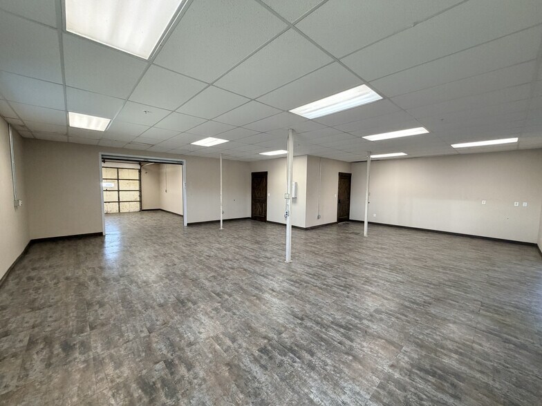 More Photos Of 1088 N Robertson Rd, Casper Flex For Sale