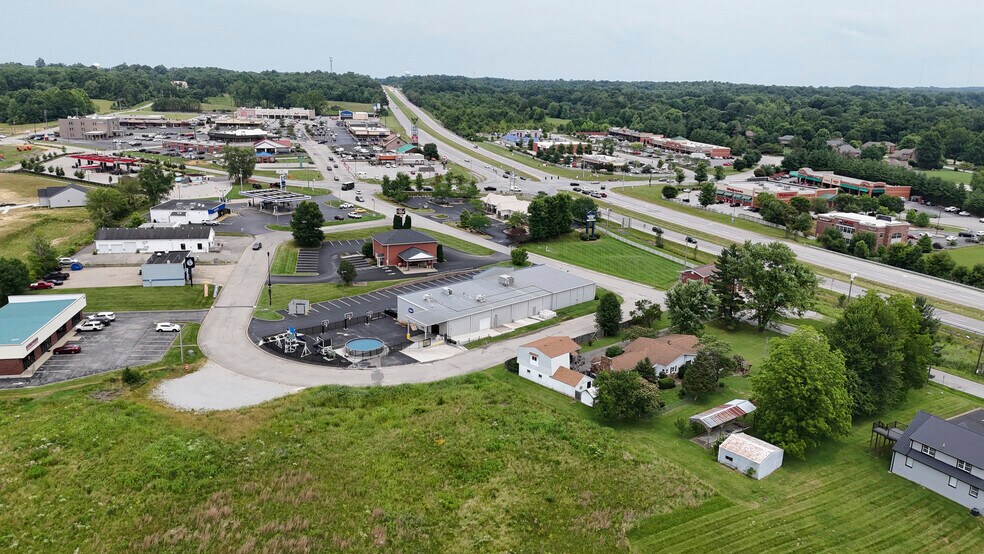 Primary Photo Of 4678 Duffy Rd, Floyds Knobs General Retail For Sale
