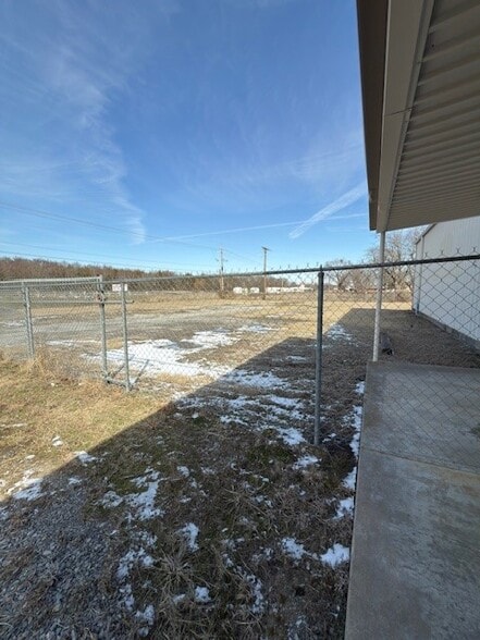 More Photos Of 1600 S Main St, Mcalester Industrial For Lease