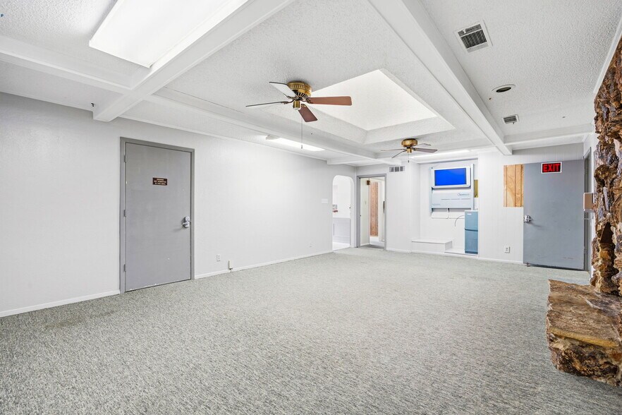 More Photos Of 2306 Ridge Rd, Rockwall Medical For Sale