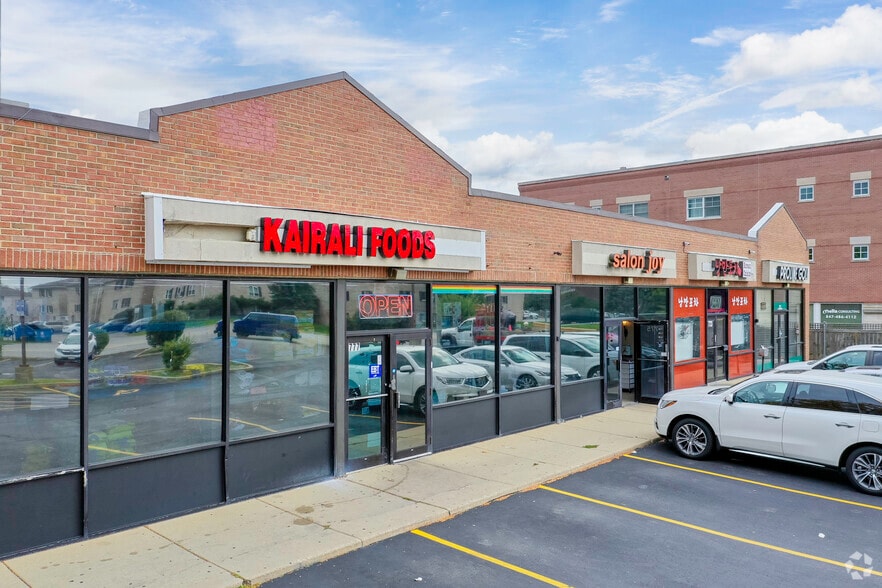 More Photos Of 771-777 Milwaukee Ave, Glenview Storefront Retail Office For Sale
