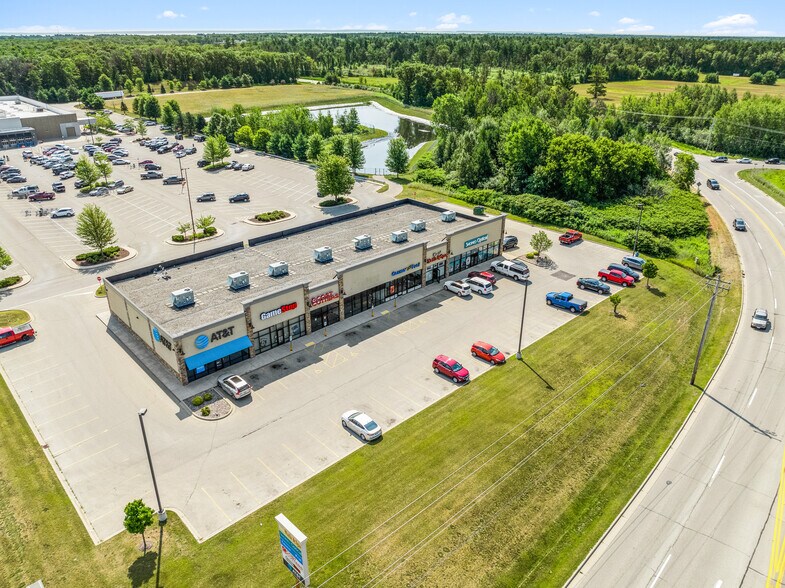 More Photos Of 2910 Roosevelt Rd, Marinette Unknown For Lease