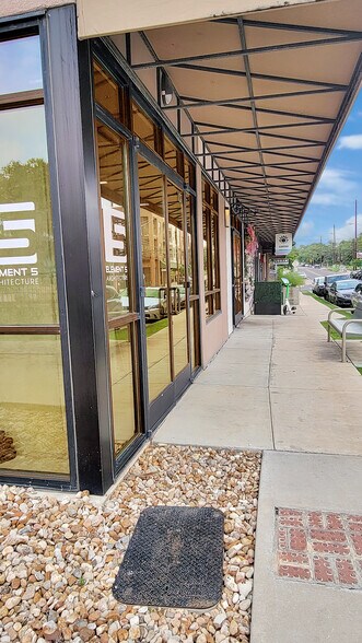More Photos Of 1212 Chicon St, Austin Storefront Retail Office For Sale