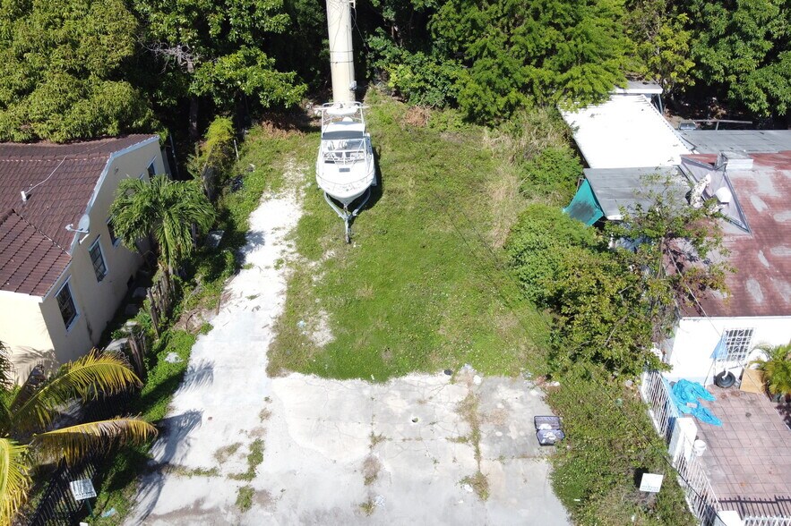 More Photos Of 321 NW 37th St, Miami Land For Sale