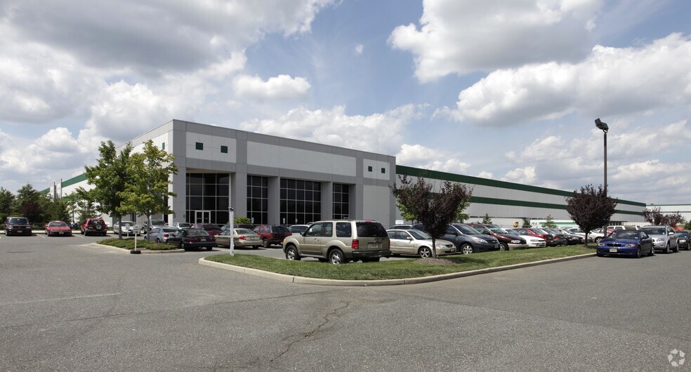 Primary Photo Of 283 Prospect Plains Rd, Cranbury Distribution For Lease