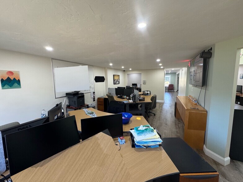 More Photos Of 562 Lincoln St, Worcester Office For Sale