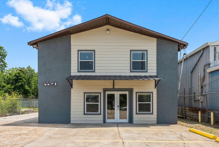 Primary Photo Of 6640 W Montgomery Rd, Houston Office For Sale