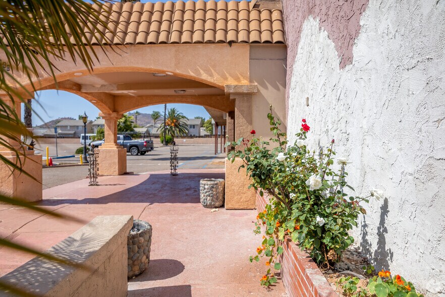 More Photos Of 1340 Broadway, El Cajon Restaurant For Sale