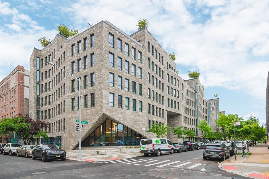 More Photos Of 447-449 Keap St, Brooklyn Apartments For Sale