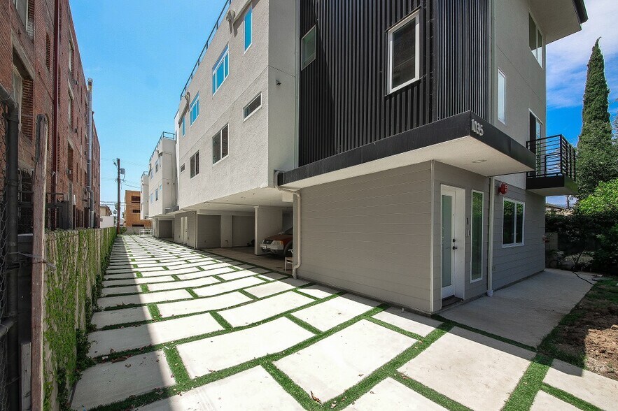 Primary Photo Of 1035 N Serrano Ave, Los Angeles Apartments For Sale