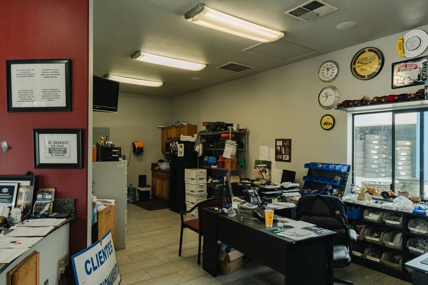 More Photos Of 6886 Santa Fe Dr, Winton Auto Repair For Sale
