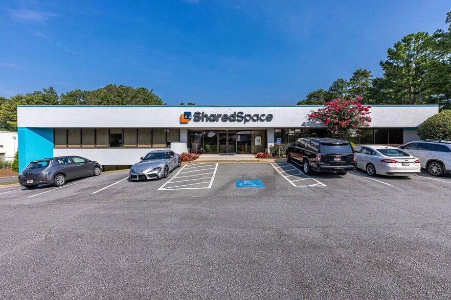 Primary Photo Of 2430 Herodian Way SE, Smyrna Coworking Space