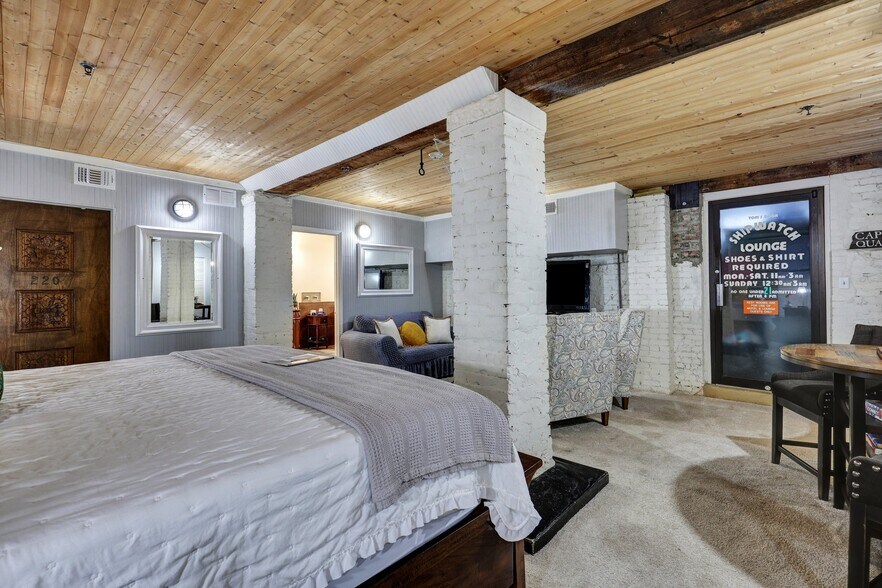 More Photos Of 24 Van Horne Ave, Tybee Island Hospitality For Sale