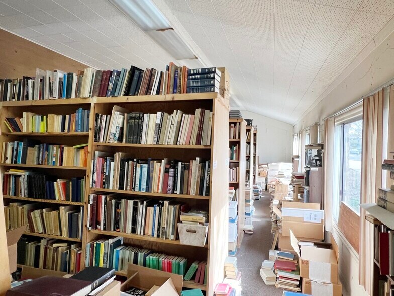 More Photos Of 1600 Kearney St, El Cerrito Loft Creative Space For Sale