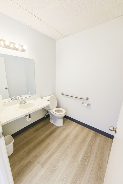 More Photos Of 645 E Elder St, Fallbrook Medical For Lease