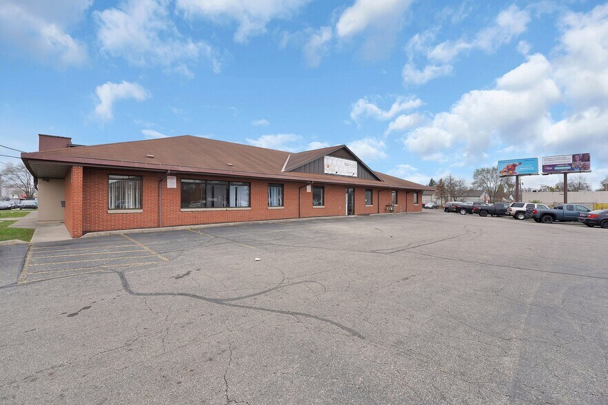 Primary Photo Of 1394 Courtright Rd, Columbus Warehouse For Sale