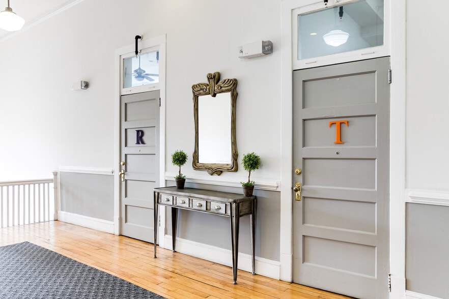 More Photos Of 141 E Wythe St, Petersburg Apartments For Sale