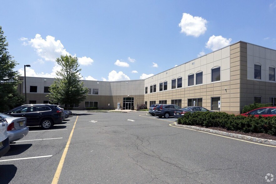 More Photos Of 2050 Route 27, North Brunswick Office For Lease