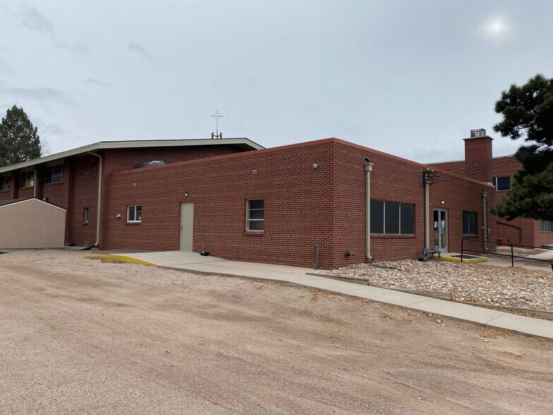 More Photos Of 3122 Poinsetta Dr, Colorado Springs Schools For Lease