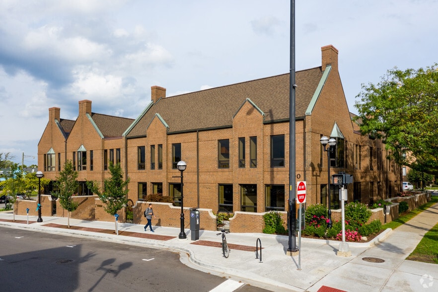 Primary Photo Of 300 N 5th Ave, Ann Arbor Office For Lease