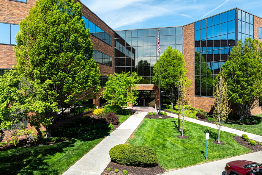 More Photos Of 4400 College Blvd, Overland Park Office For Lease
