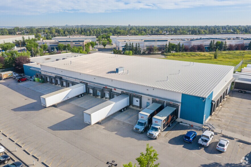 More Photos Of 2867 45th Ave SE, Calgary Warehouse For Sale