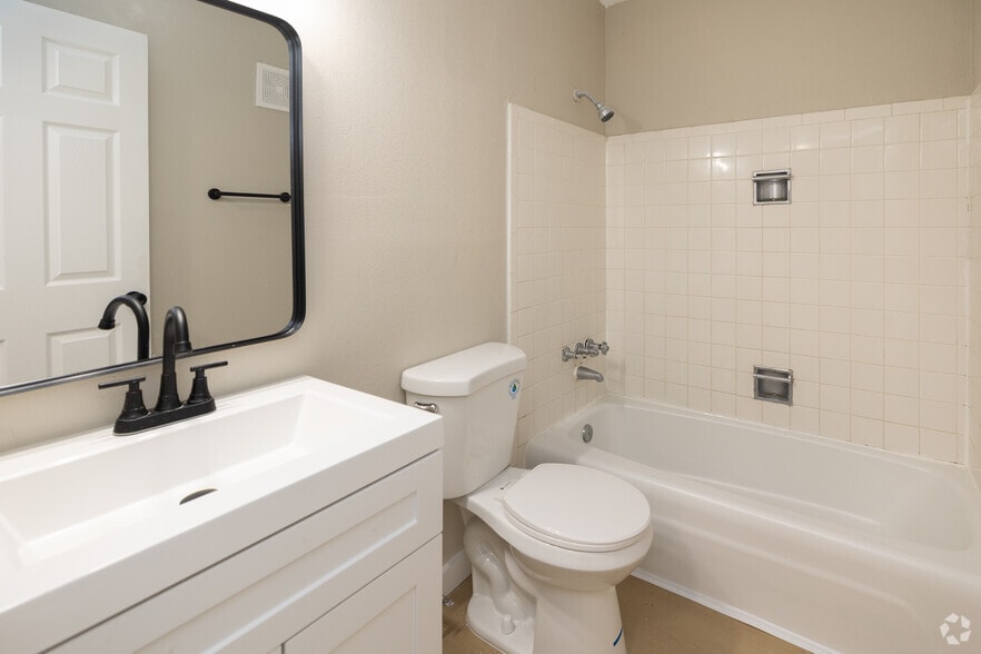 More Photos Of 2731 S Blair Stone Rd, Tallahassee Apartments For Sale