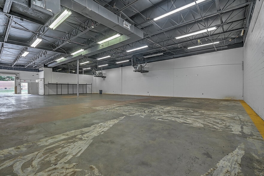 More Photos Of 10376 Wallace Alley St, Kingsport Office For Lease