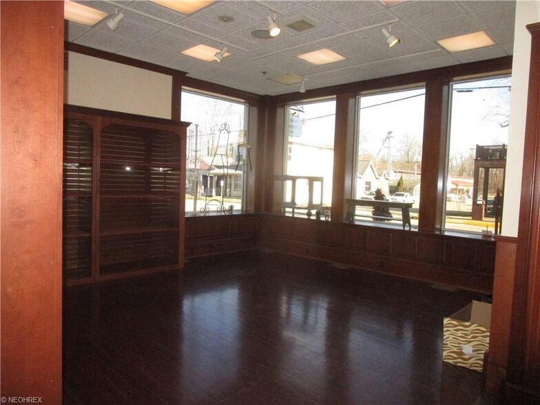 More Photos Of 701 Main St, Dresden Storefront For Lease