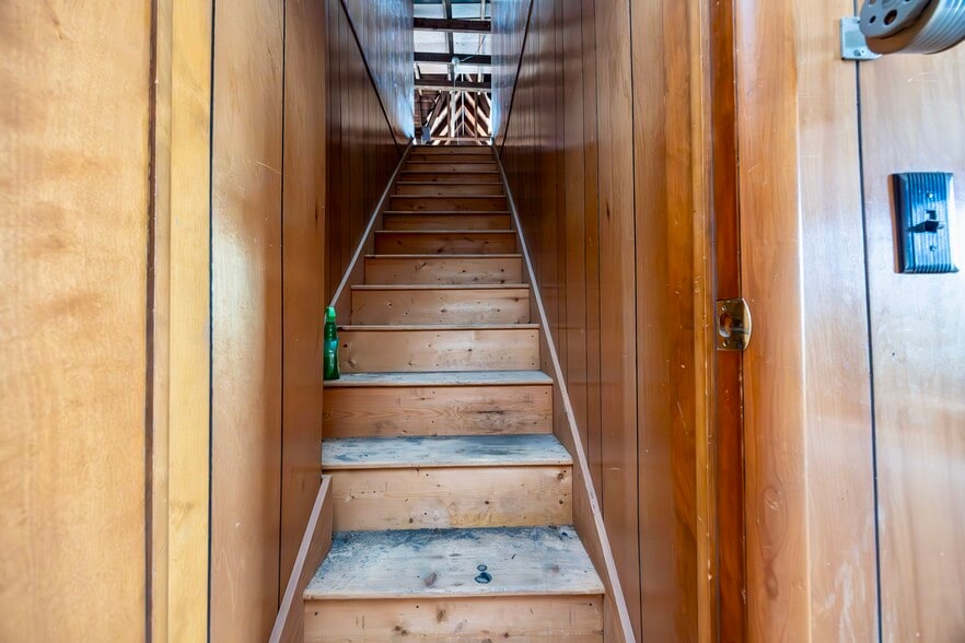 More Photos Of 103 N Boggs St, De Graff Specialty For Sale