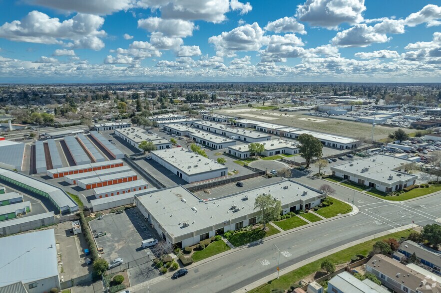 More Photos Of 6965 Luther Dr, Sacramento Industrial For Lease