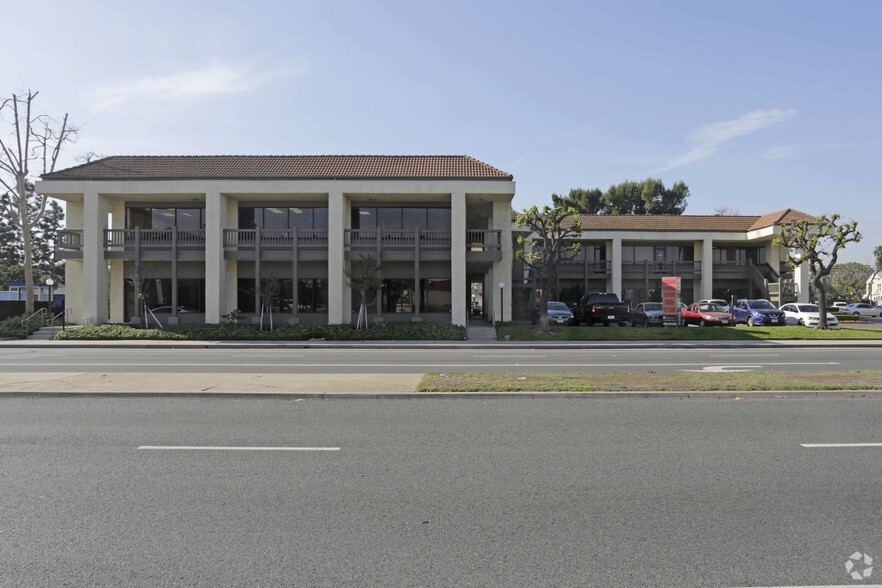 Primary Photo Of 4425 Atlantic Ave, Long Beach Medical For Lease