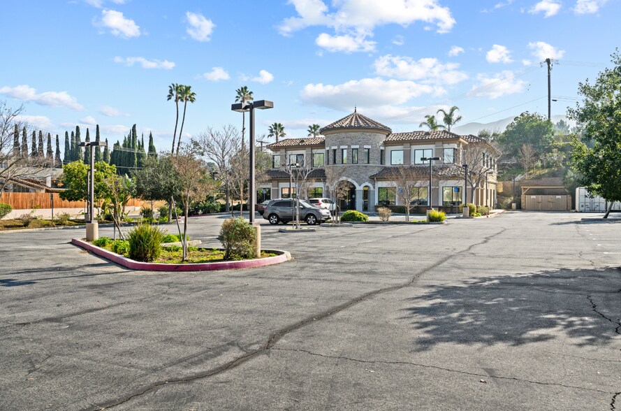 More Photos Of 311 Haigh Rd, Thousand Oaks Medical For Lease